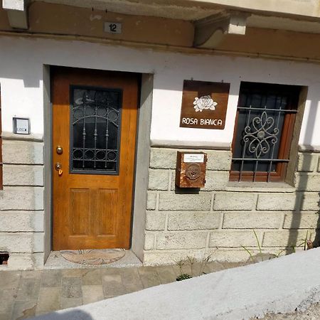 Rosa Bianca Hotel Quart Bagian luar foto
