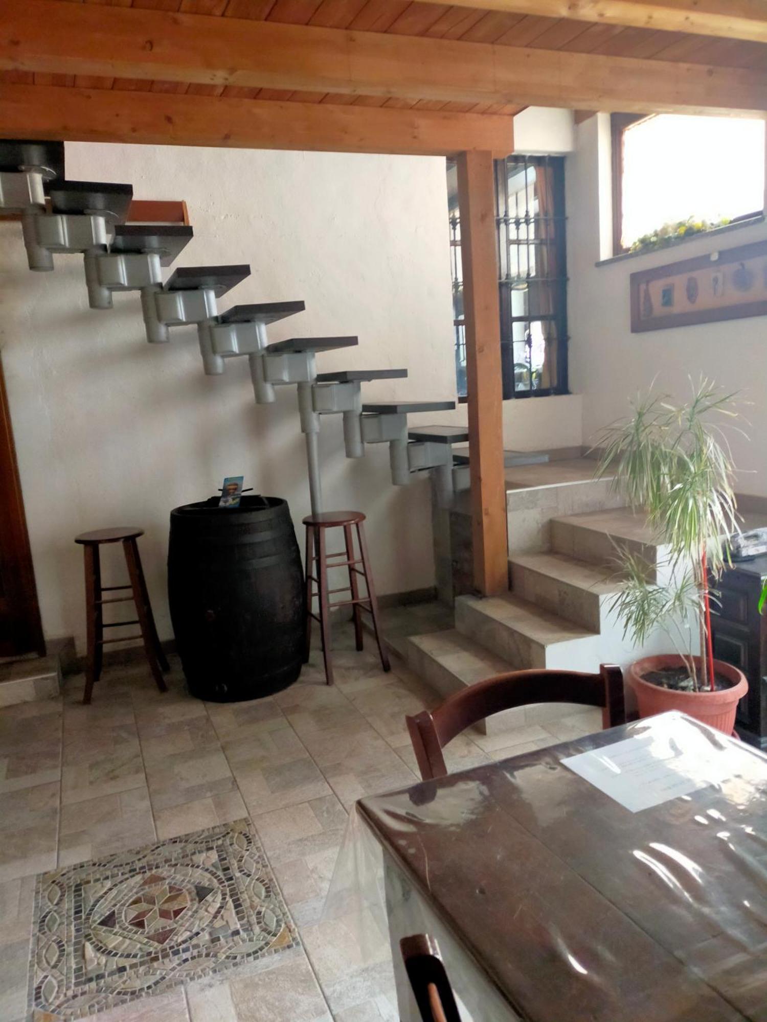 Rosa Bianca Hotel Quart Bagian luar foto