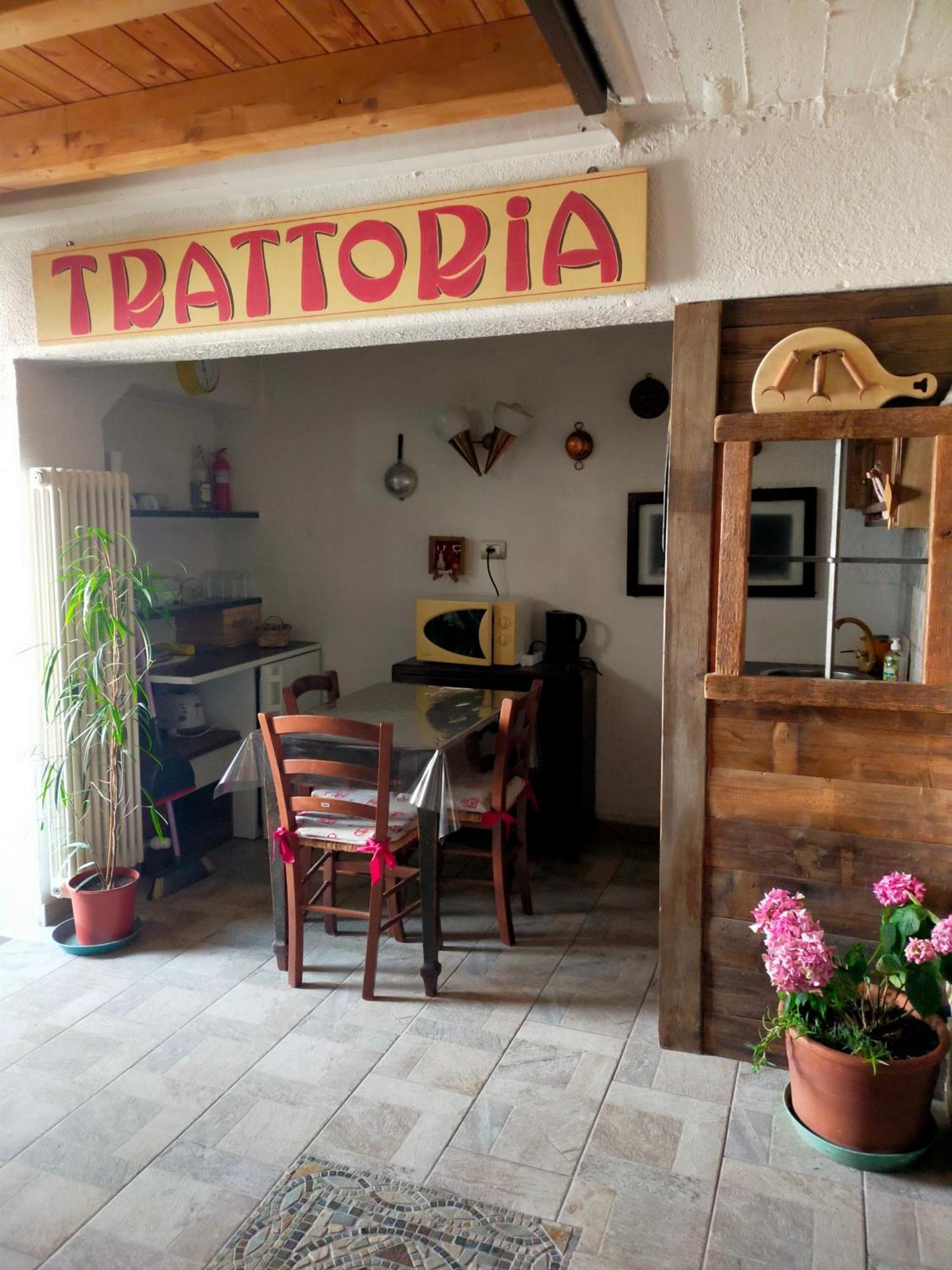 Rosa Bianca Hotel Quart Bagian luar foto